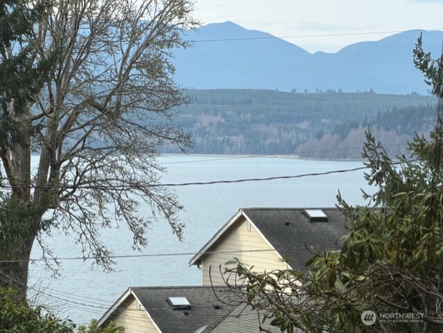 2560 NW Canal View Way