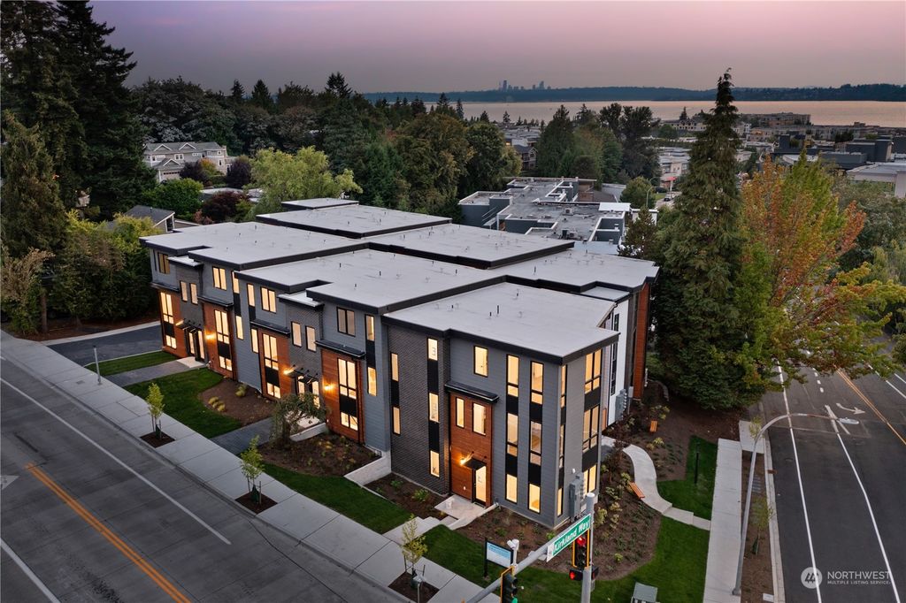 Photo of 117 6th Street #B, Kirkland, WA 98033 (MLS # 2328720)