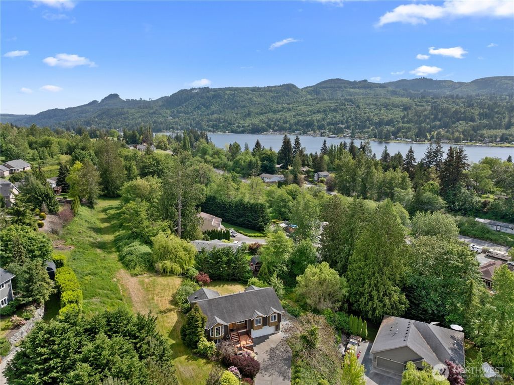 Photo of 17116 Blackberry Court, Mount Vernon, WA 98274 (MLS # 2527633)