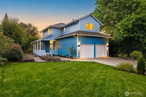 Photo of 724 Hull Avenue, Port Orchard, WA 98366 (MLS # 2587731)