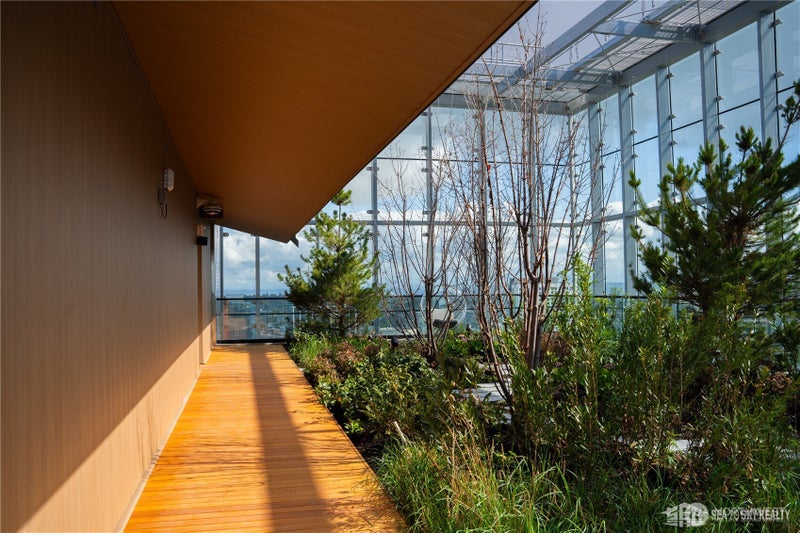 300 Virginia Street 1701