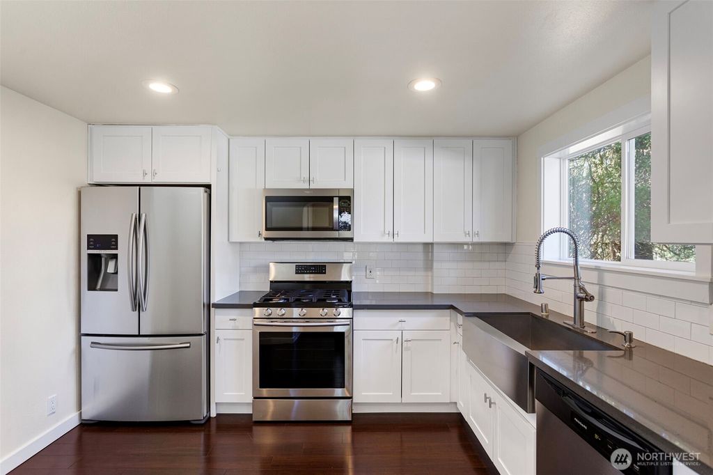 Photo of 12046 12th Avenue NE, Seattle, WA 98125 (MLS # 2486663)