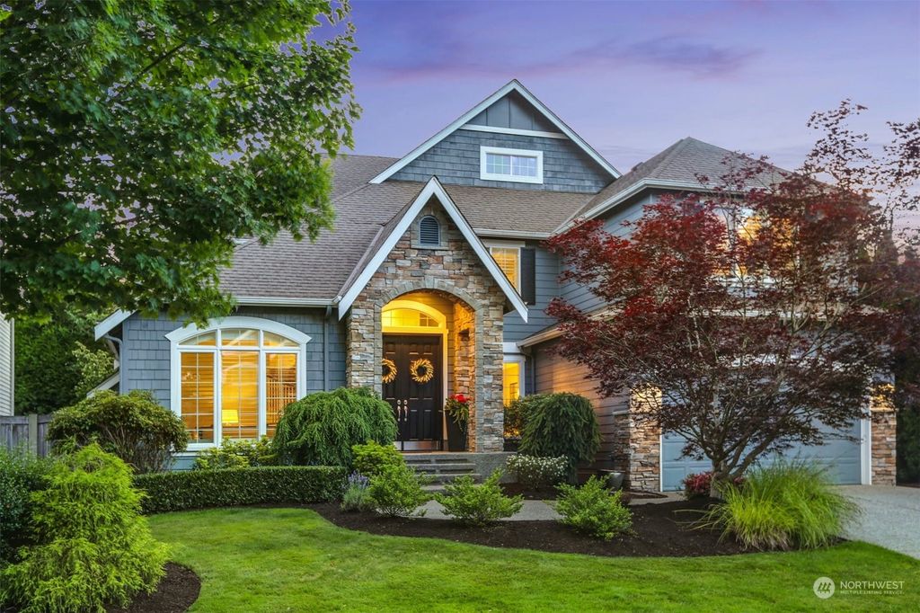 Photo of 821 275th Place SE, Sammamish, WA 98075 (MLS # 1995346)