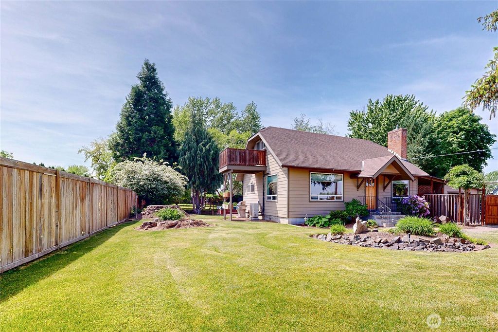 Photo of 177 Electric Avenue, Walla Walla, WA 99362 (MLS # 2521909)