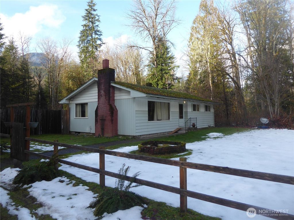 Photo of 60669 State Route 20, Marblemount, WA 98267 (MLS # 2467601)