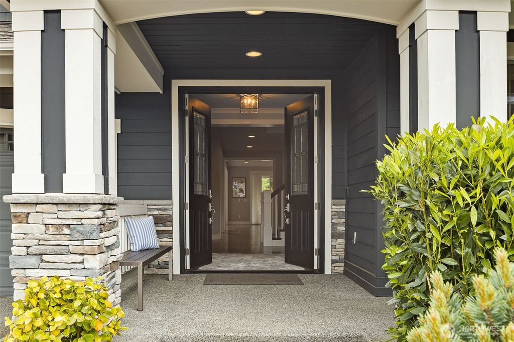 Photo of 21381 NE 2nd Ct, Sammamish, WA 98074 (MLS # 2375123)