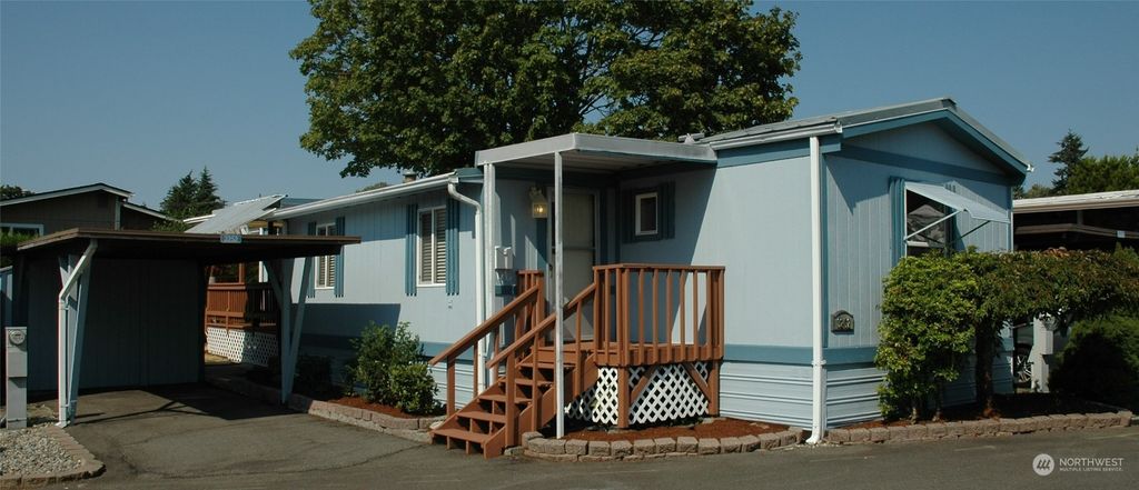 Photo of 3252 S 181st Place #113, SeaTac, WA 98188 (MLS # 1999955)