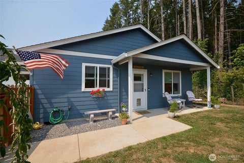 Photo of 3003 Orange Court, Winlock, WA 98596 (MLS # 2563713)