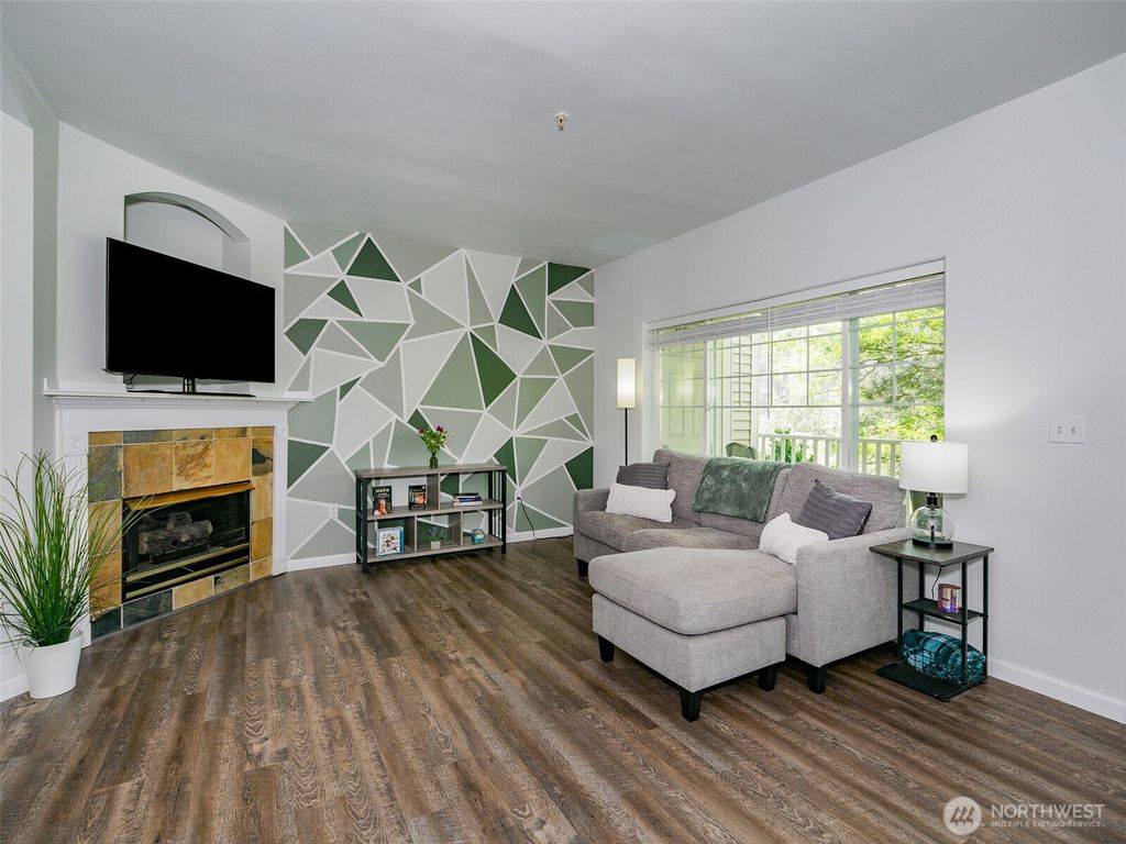 Photo of 14120 171st Way SE #C-204, Renton, WA 98058 (MLS # 2375610)