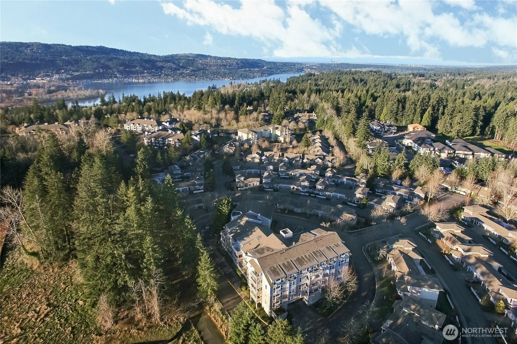 Photo of 22535 SE Highland Circle #302, Issaquah, WA 98029 (MLS # 2590769)