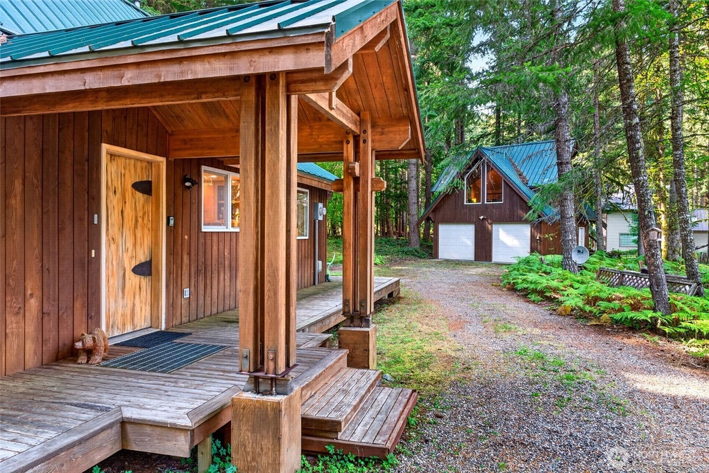 Photo of 62213 Aspen Way E, Greenwater, WA 98022 (MLS # 2590796)