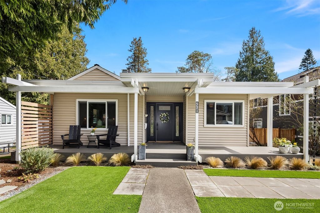 Photo of 7710 32nd Avenue NE, Seattle, WA 98115 (MLS # 2499934)