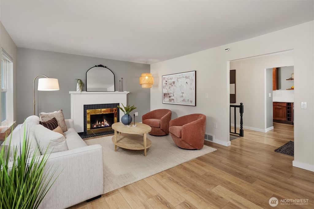 Photo of 7710 32nd Avenue NE, Seattle, WA 98115 (MLS # 2499934)