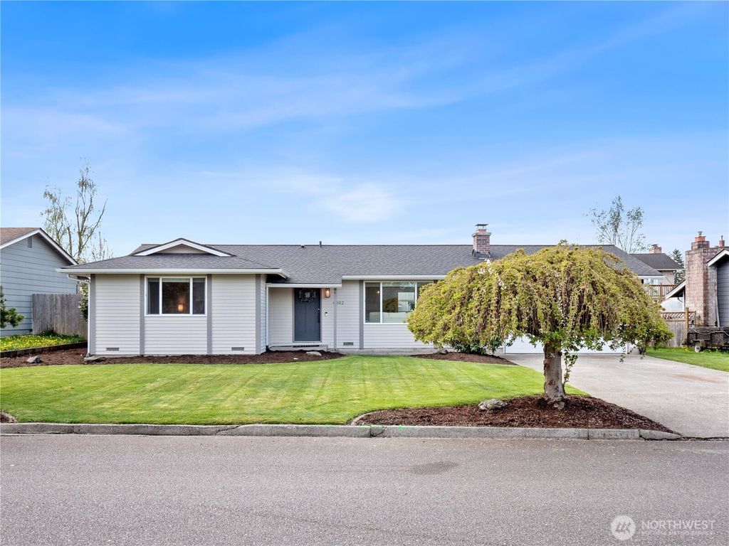 Photo of 6502 60th Place NE, Marysville, WA 98270 (MLS # 2354831)