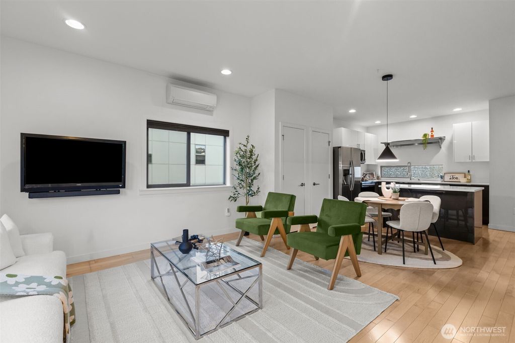 Photo of 4204 S Trenton Street, Seattle, WA 98118 (MLS # 2526439)