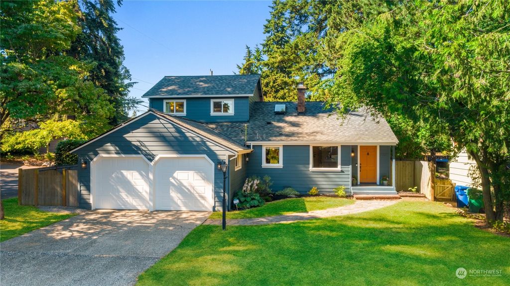 Photo of 202 NE 123rd Street, Seattle, WA 98125 (MLS # 2269856)