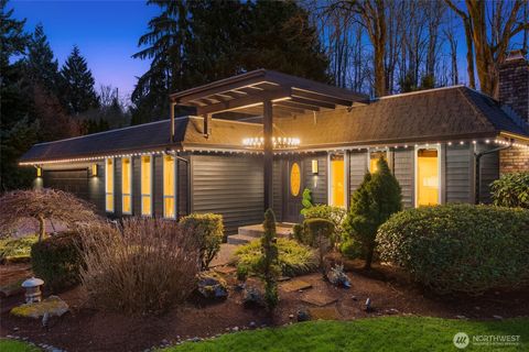 Photo of 20 Cascade Key, Bellevue, WA 98006 (MLS # 2477134)