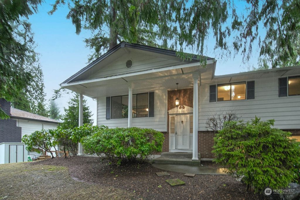 Photo of 1231 121st Avenue SE, Lake Stevens, WA 98258 (MLS # 2184688)