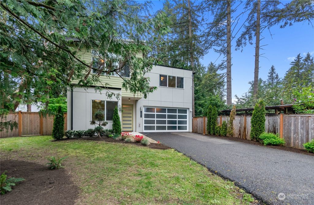 Photo of 12013 8th Avenue NE, Seattle, WA 98125 (MLS # 2228768)