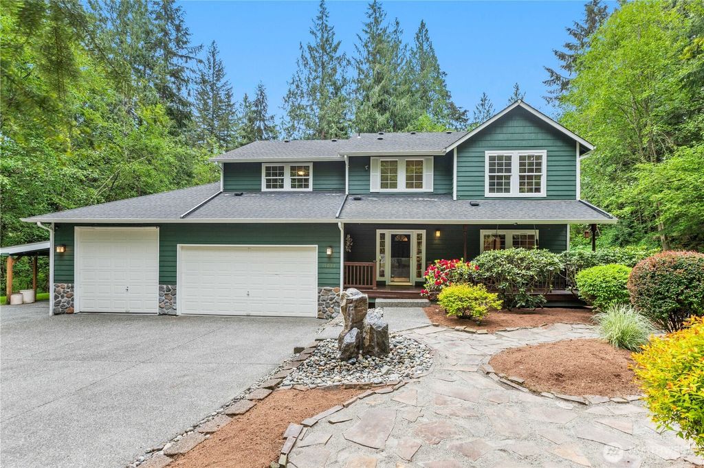 Photo of 11033 198th Place SE, Snohomish, WA 98296 (MLS # 2373288)