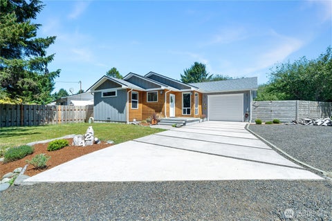 Photo of 124 N Wynoochee Drive SW, Ocean Shores, WA 98569 (MLS # 2529032)
