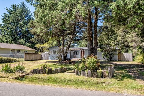 457 Centaurus Avenue SW Ocean Shores WA 98569