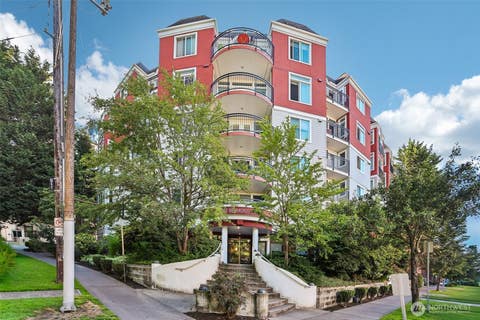 Photo of 232 Belmont Avenue E #301, Seattle, WA 98102 (MLS # 2568858)
