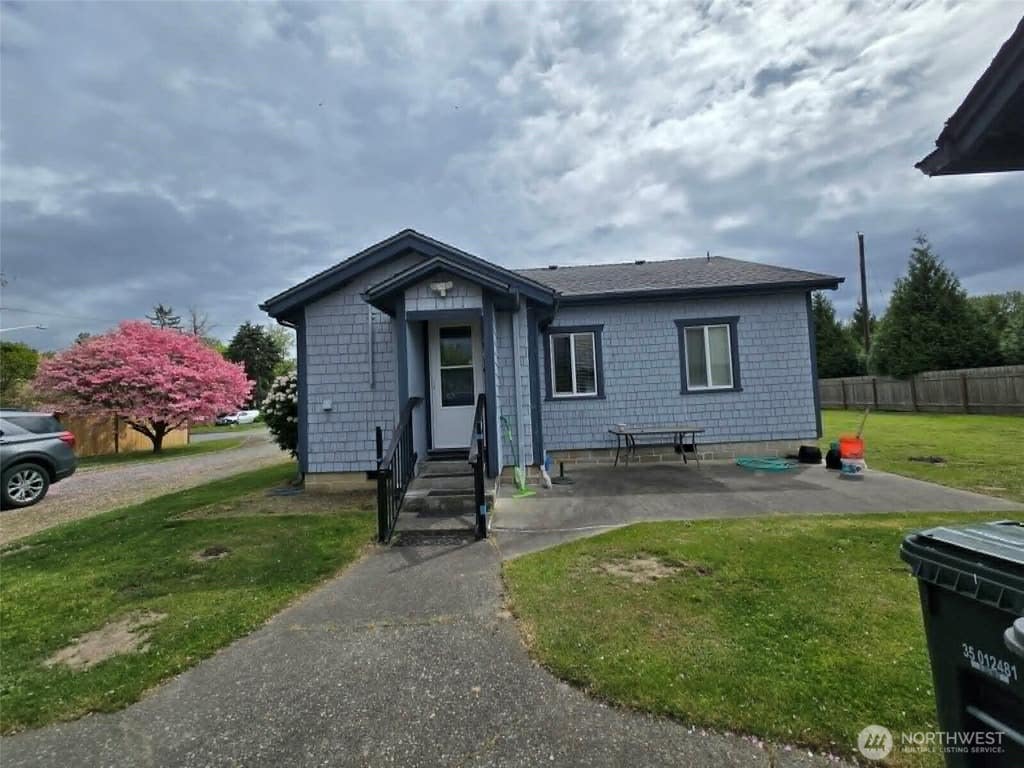 Photo of 3024 146th Avenue E, Sumner, WA 98390 (MLS # 2560778)