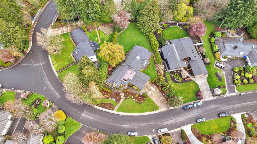 Photo of 50 Skagit Key, Bellevue, WA 98006 (MLS # 2354715)