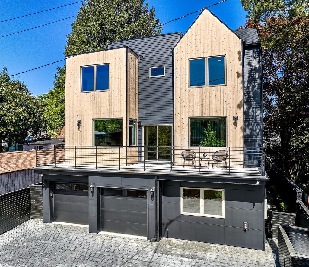 Photo of 3537 S Ferdinand Street, Seattle, WA 98118 (MLS # 2253919)