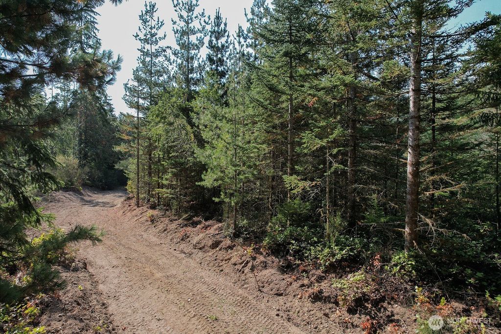 Photo of 3 Holly Road NW, Bremerton, WA 98312 (MLS # 2471578)