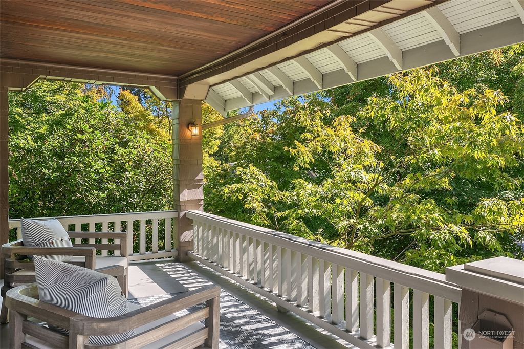 Photo of 1808 NE Ravenna Boulevard, Seattle, WA 98105 (MLS # 2289781)