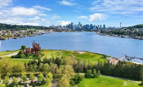 Photo of 3333 wallingford Avenue N #307, Seattle, WA 98103 (MLS # 2584968)