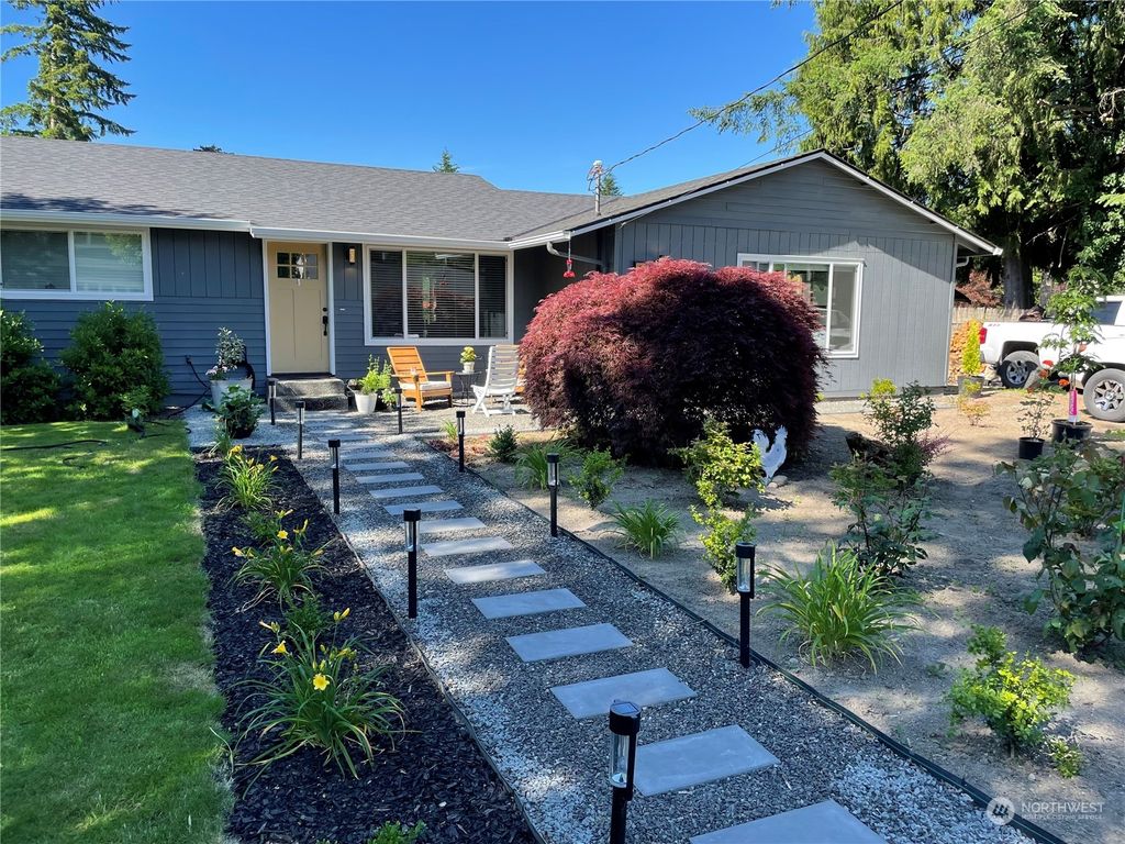 Photo of 32316 E REITZE Street, Carnation, WA 98014 (MLS # 2286671)