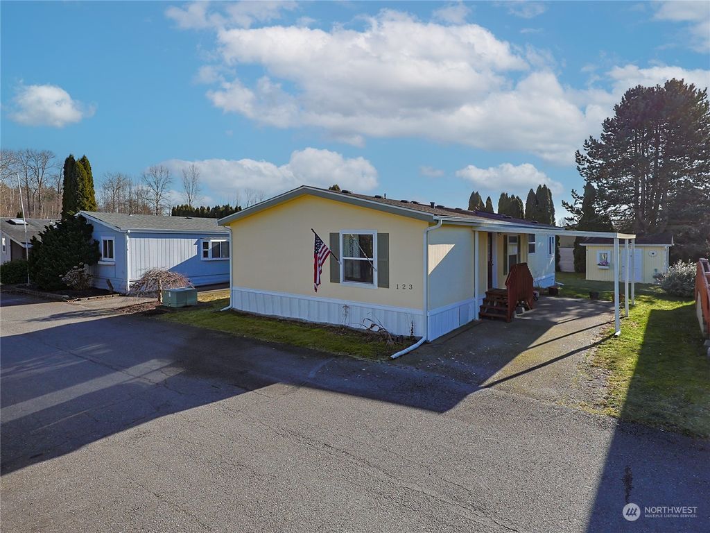 Photo of 16600 25th Avenue NE #123, Marysville, WA 98271 (MLS # 2316061)