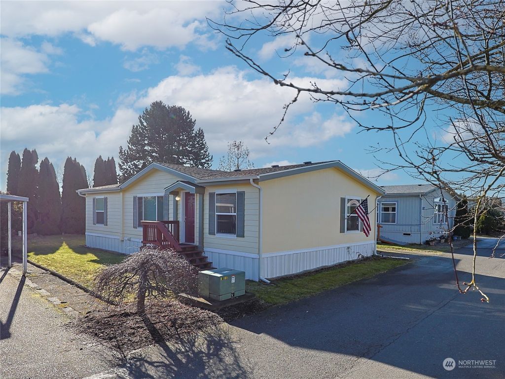 Photo of 16600 25th Avenue NE #123, Marysville, WA 98271 (MLS # 2316061)