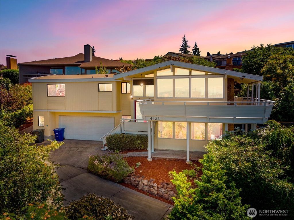 Photo of 4422 138th Avenue SE, Bellevue, WA 98006 (MLS # 2428680)