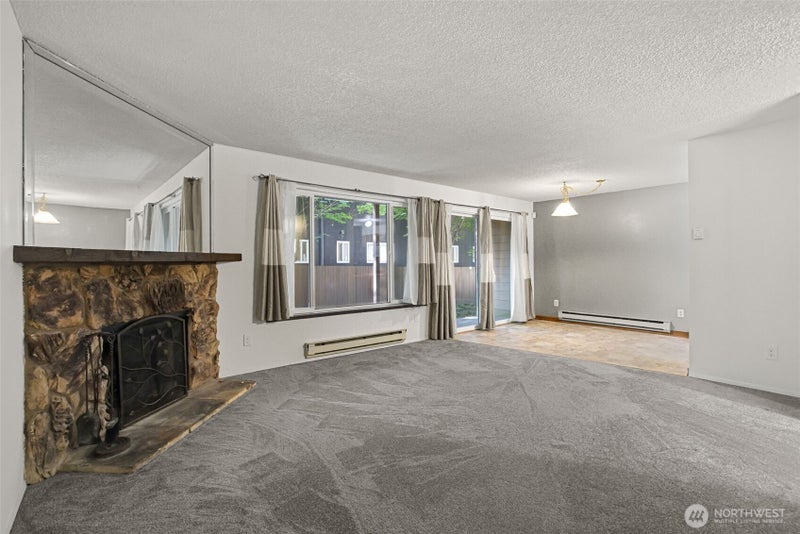 17430 Ambaum Boulevard S 37