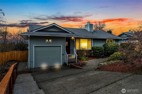 Photo of 5008 22nd Avenue NE, Tacoma, WA 98422 (MLS # 2481770)