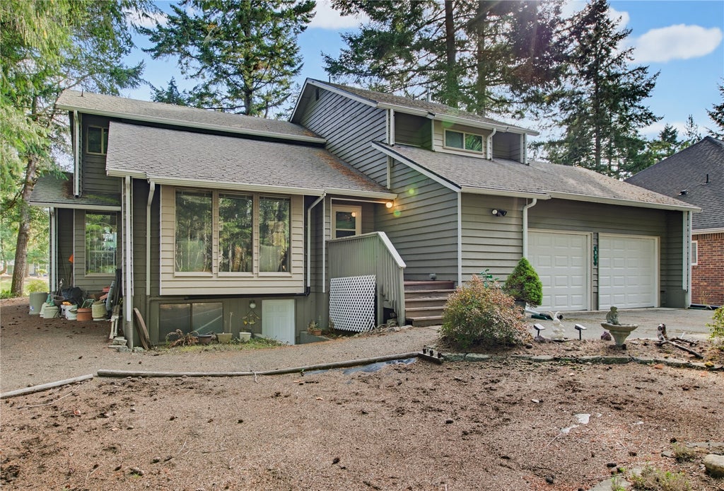 Photo of 81 E Michelle Drive, Union, WA 98592 (MLS # 2592044)
