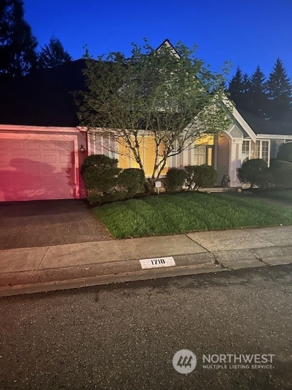 Photo of 1718 164th Street SE, Mill Creek, WA 98012 (MLS # 2229192)