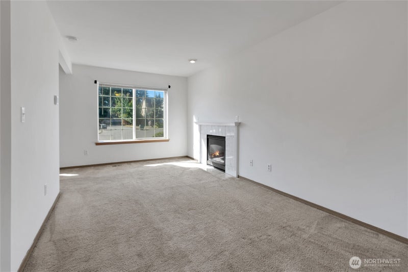 1201 126th Street Ct E