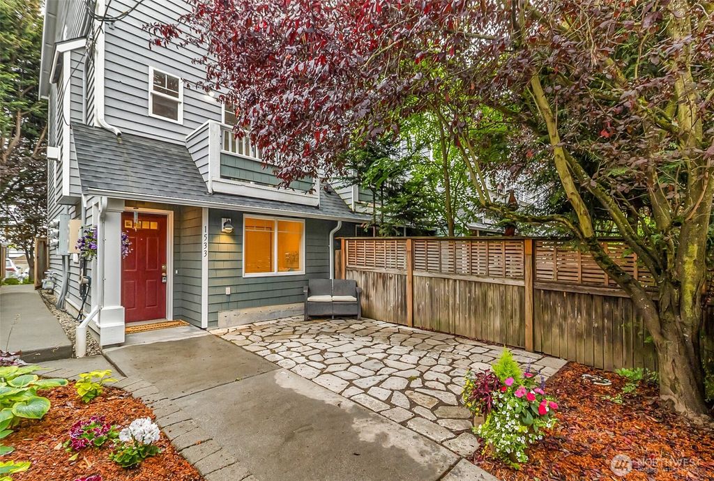 Photo of 1533 NW 51st Street, Seattle, WA 98107 (MLS # 2522460)