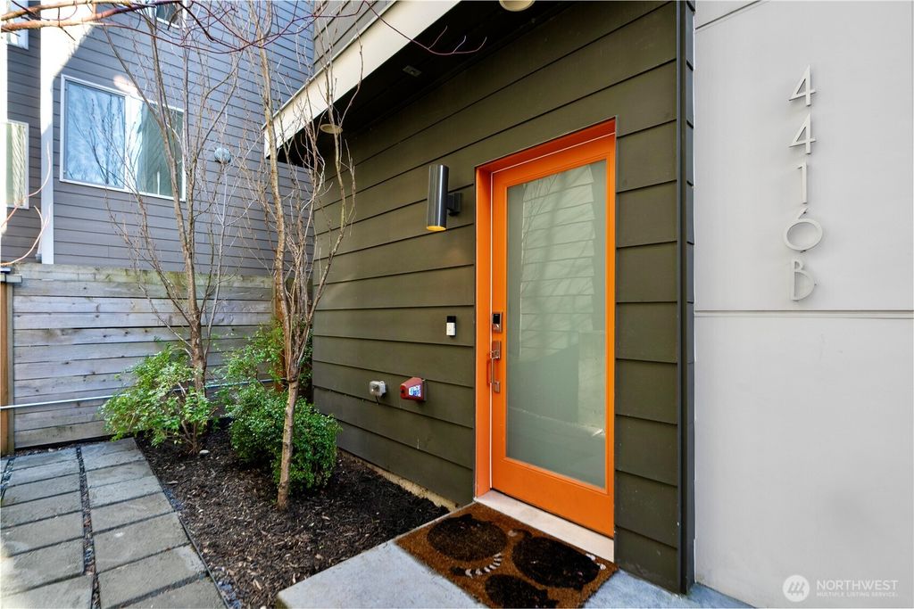 Photo of 4416 Francis Avenue N #B, Seattle, WA 98103 (MLS # 2457143)