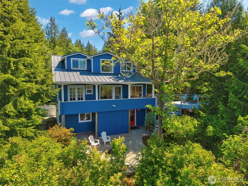 27170 Woodpecker Hill Road NE