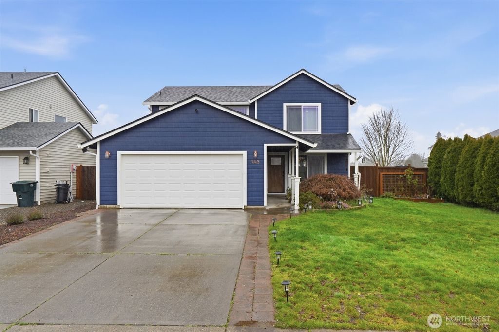 Photo of 242 Adams Drive, Kelso, WA 98626 (MLS # 2489735)