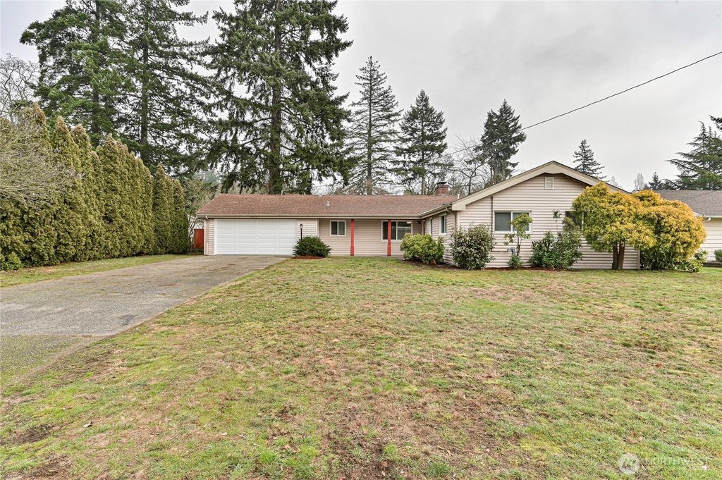Photo of 9035 Carol Avenue S, Lakewood, WA 98499 (MLS # 2487189)