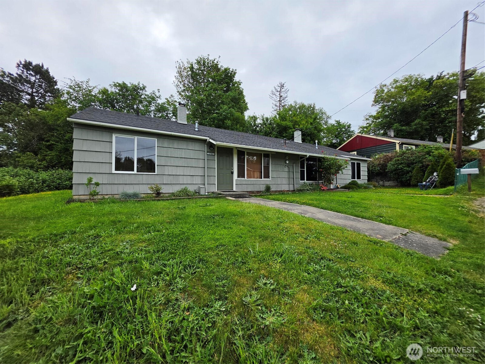 1740 Anderson
