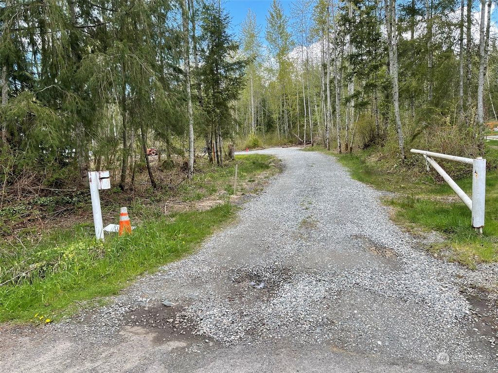Photo of 16201 30th Avenue NW, Lake Goodwin, WA 98292 (MLS # 2059505)