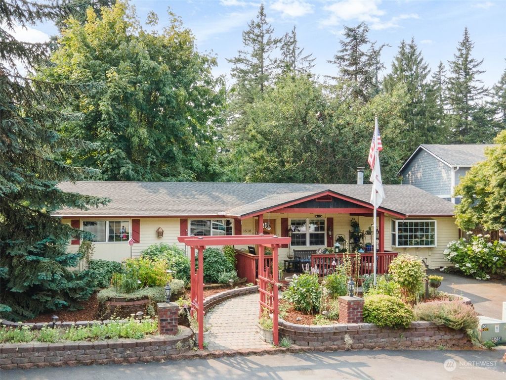 Photo of 3518 99th Drive SE, Lake Stevens, WA 98258 (MLS # 2182976)